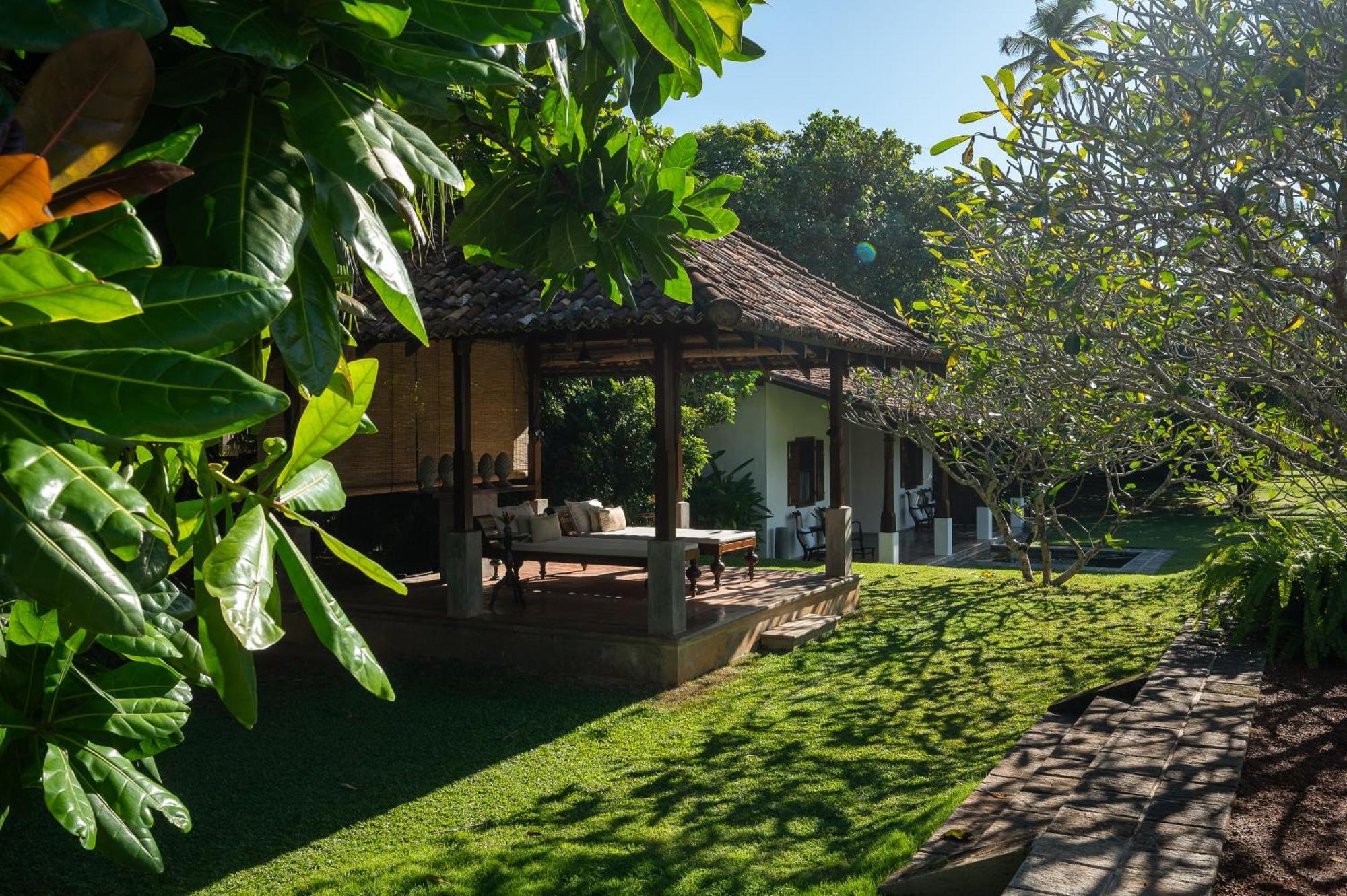 Nyne Hotels Rock Villa, Bentota Exterior photo